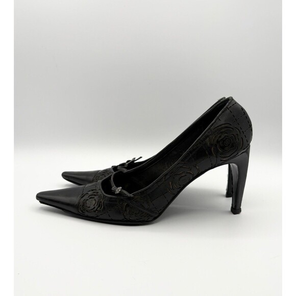 Chanel Black Leather Mary Jane Pointed Toe Heels w/ Camellia Accents Sz EU 38 8 - Picture 3 of 13